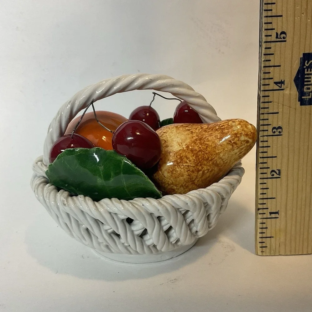 Vintage Bassano Capodimonte Style‎ Italian Italy Ceramic Fruit Basket Figurine